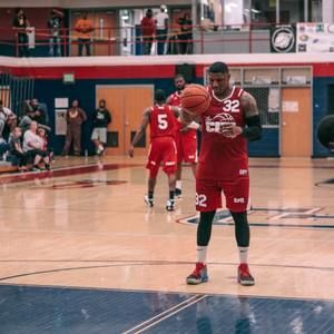 Meet your Posher, Dee